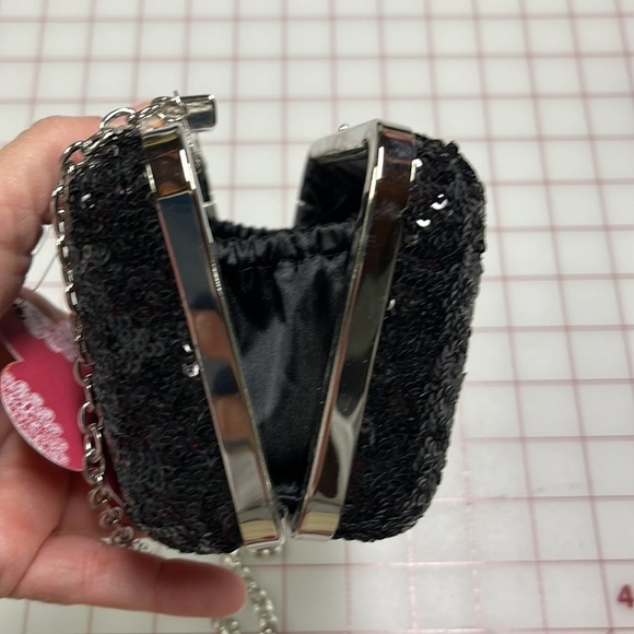 EXPRESSIONS NYC NWT Cocktail Black Sequin Clutch/Shoulder Evening/Party Purse - Picture 4 of 11